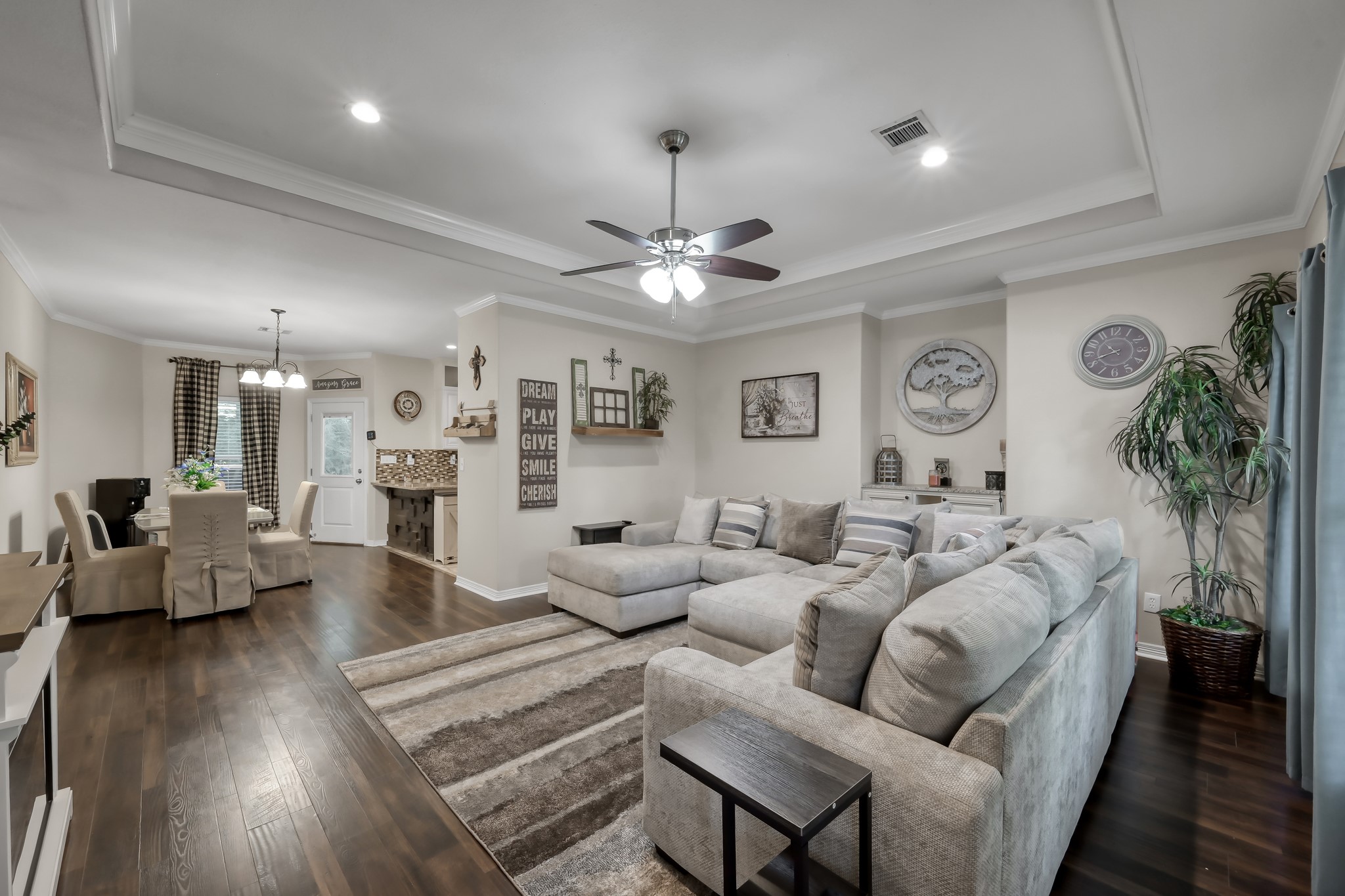 27 Lakewood Trinity, TX 75862 - Photo 8 of 36