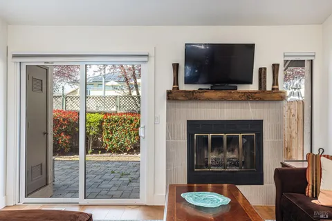 $550,000 | 882 Professional Drive, Napa, CA 94558