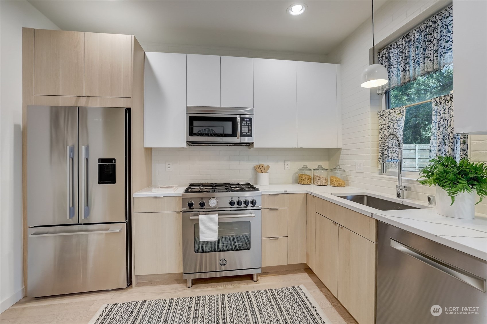 2839 Southwest Yancy Street, Unit A Seattle, WA 98126 - Photo 13 of 40 Gallery Image 13
