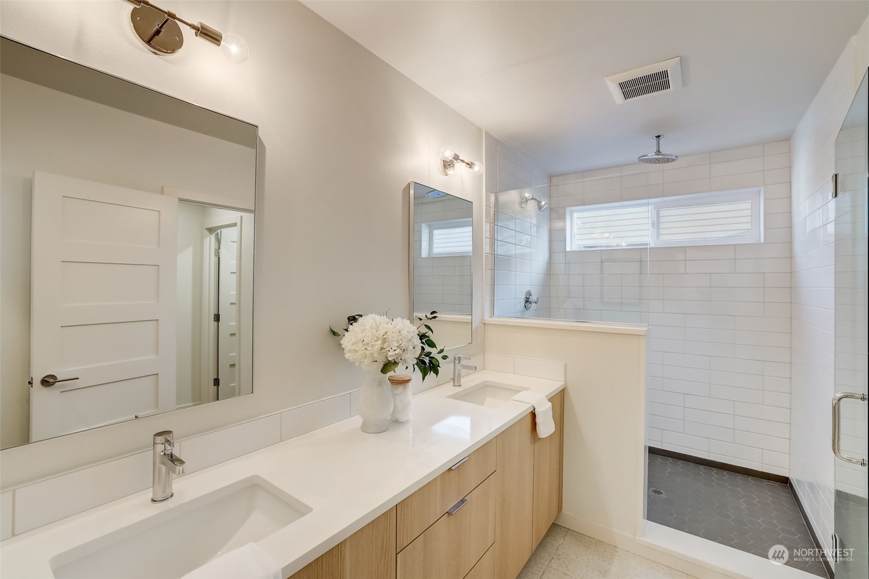 2839 Southwest Yancy Street, Unit A Seattle, WA 98126 - Photo 29 of 40 Gallery Image 29