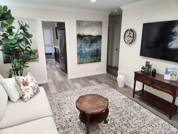 $574,900 | 2697 West Parkside Lane, Anaheim, CA 92801