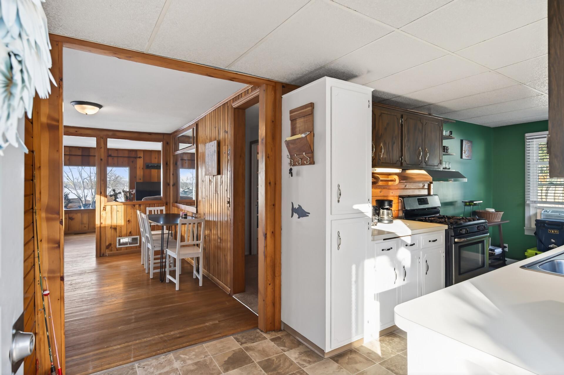 5206 Drummond Road Mound, MN 55364 - Photo 3 of 50