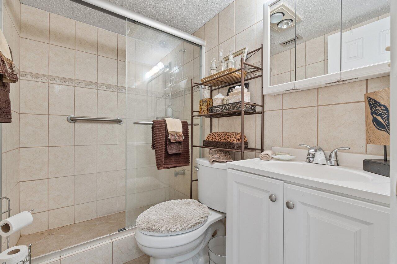 5010 Privet Place, Unit 101 Delray Beach, FL 33484 - Photo 15 of 29 022-5010PrivetPlace-DelrayBeach-FL-33484
