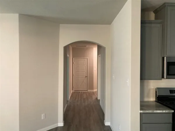 $2,300 | 22826 Ephesus Avenue, Tomball, TX 77377