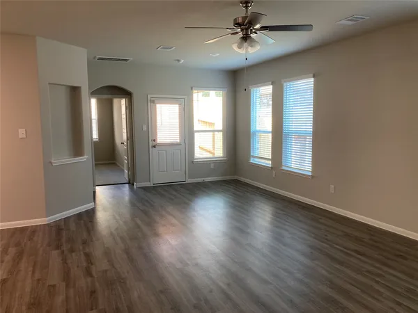 $2,300 | 22826 Ephesus Avenue, Tomball, TX 77377