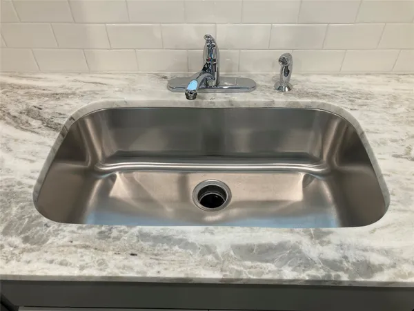 $2,300 | 22826 Ephesus Avenue, Tomball, TX 77377