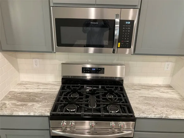 $2,300 | 22826 Ephesus Avenue, Tomball, TX 77377