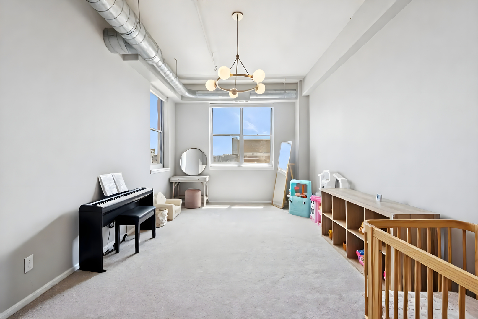950 West Monroe Street, Unit 808 Chicago, IL 60607 - Photo 9 of 16 Gallery Image 9