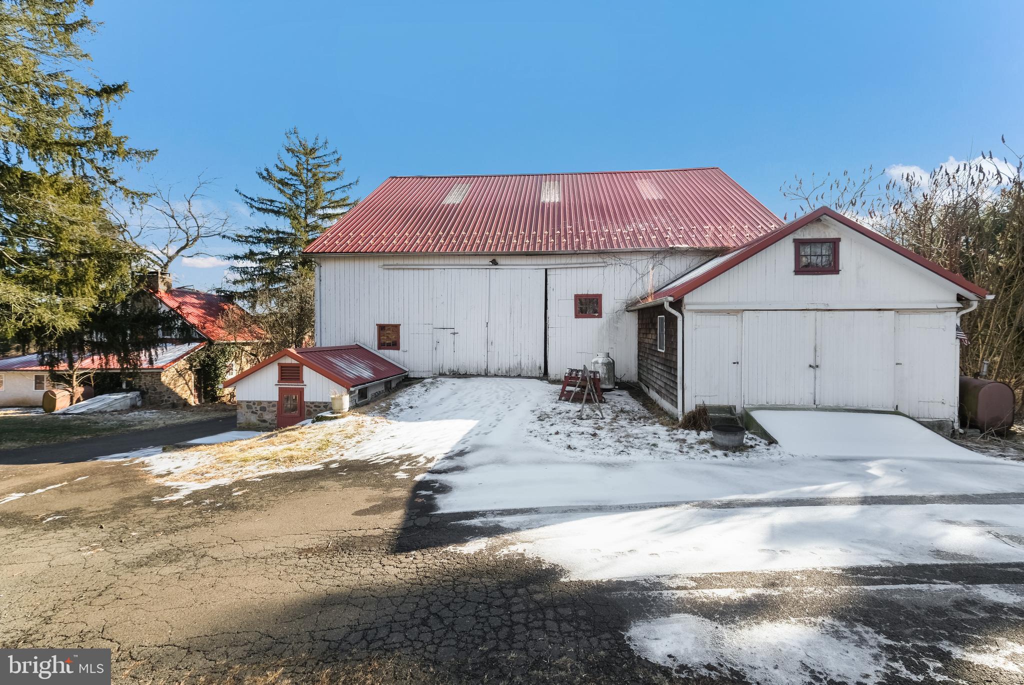 3010 Windy Bush Road New Hope, PA 18938 - Photo 3 of 61