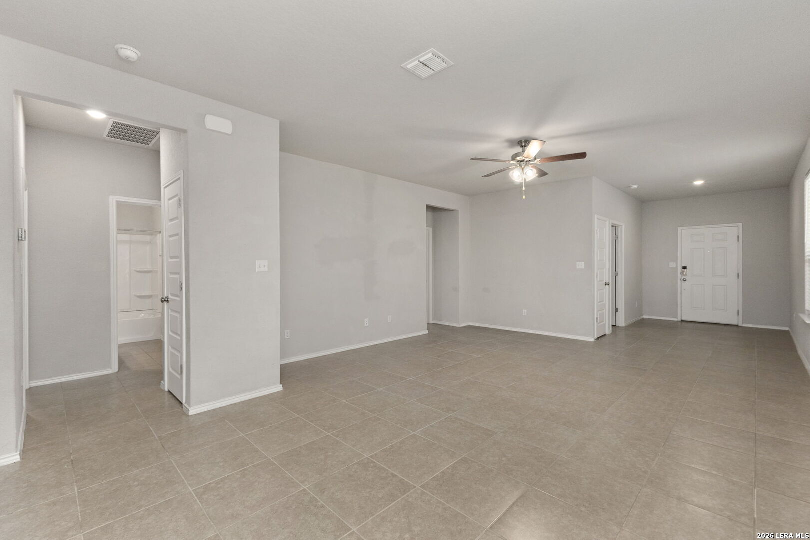 10019 Rancho Real Road San Antonio, TX 78224 - Photo 3 of 17