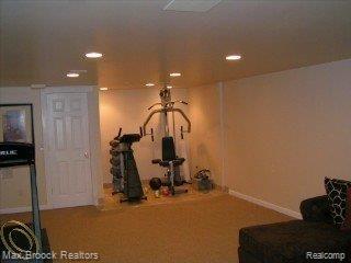 2550 Derby Road Birmingham, MI 48009 - Photo 12 of 14 DERBYLLWO