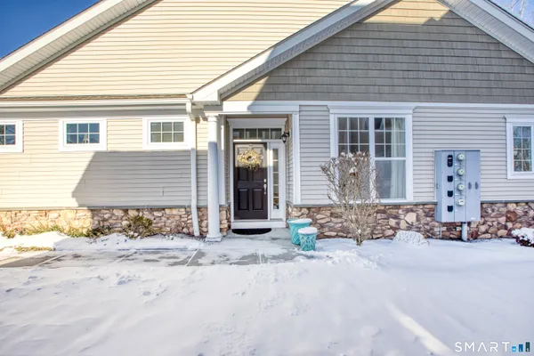 $619,900 | 12 Briar Ridge Drive, Unit 12, Bethel, CT 06801
