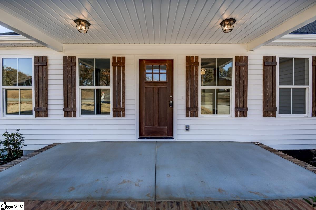 206 Zoar Heights Road Greer, SC 29651 - Photo 2 of 32 Gallery Image 2
