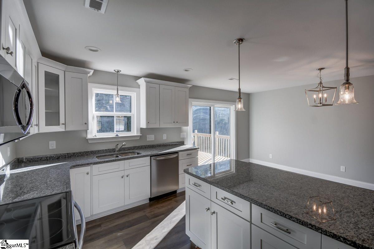 206 Zoar Heights Road Greer, SC 29651 - Photo 11 of 32 Gallery Image 11