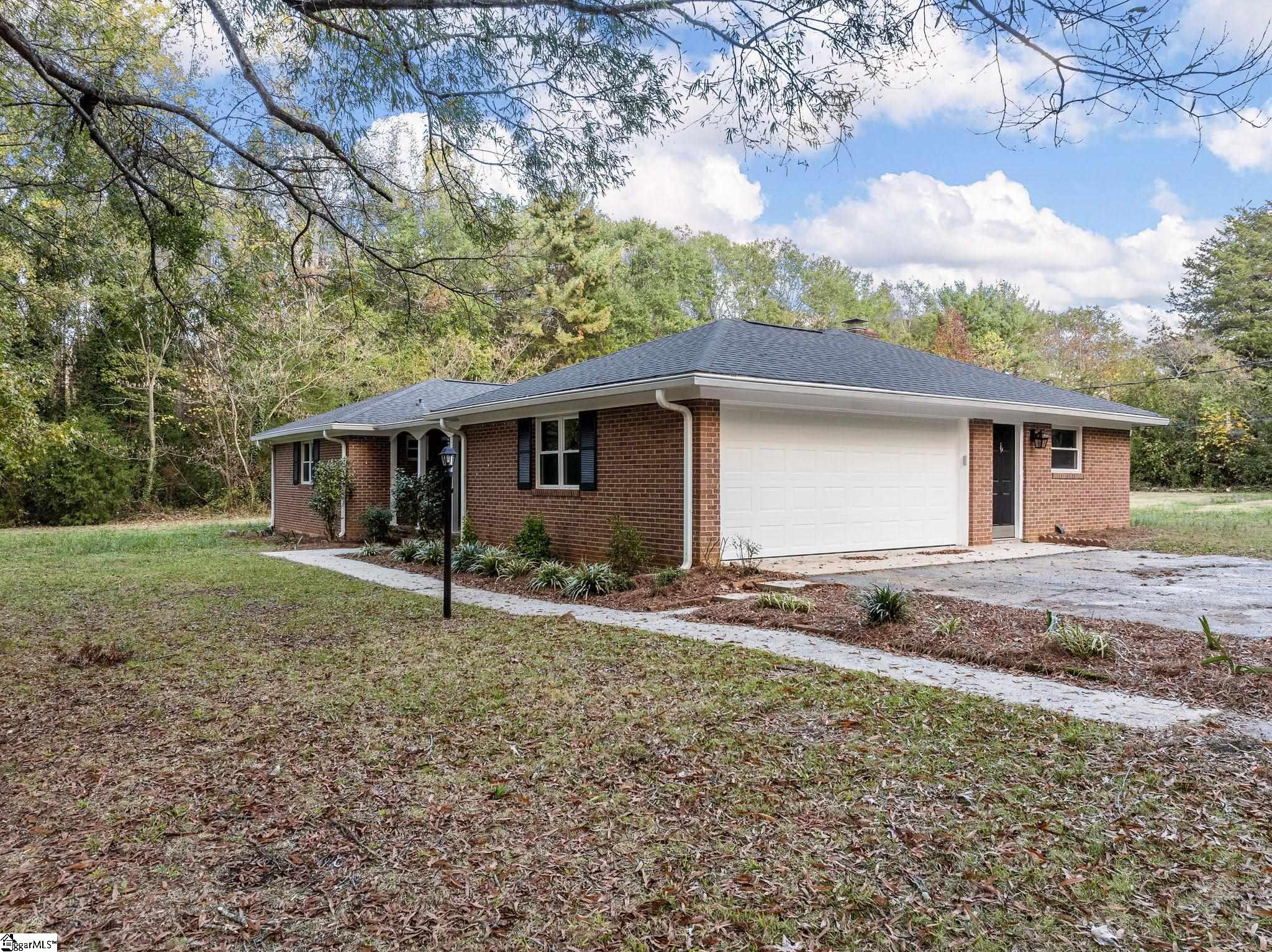 339 Spring Forest Drive Simpsonville, SC 29681 - Photo 3 of 50 Gallery Image 3
