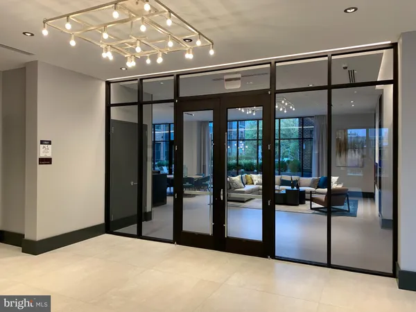 $3,850 | 1761 Old Meadow Road, Unit 313, McLean, VA 22102
