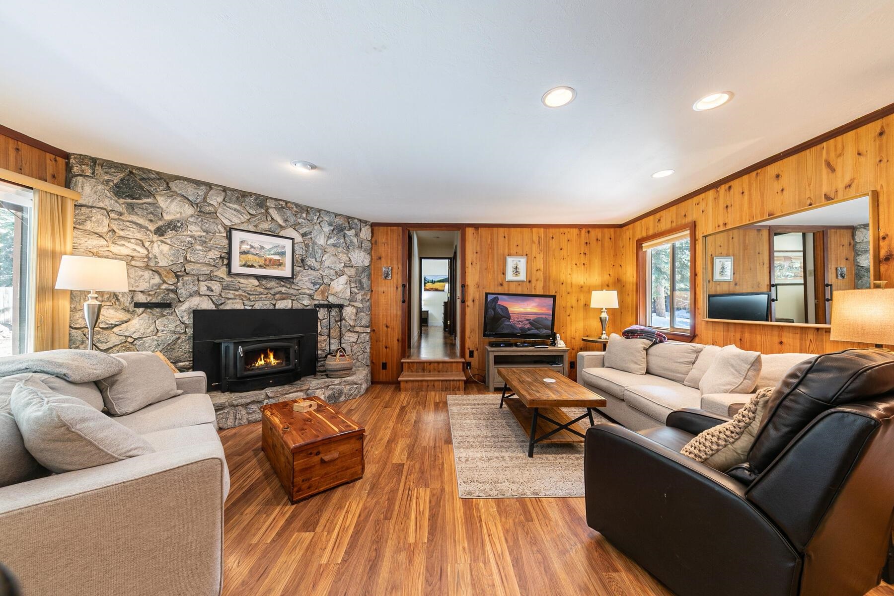 5750 Dodowah Road Carnelian Bay, CA 96140 - Photo 3 of 28