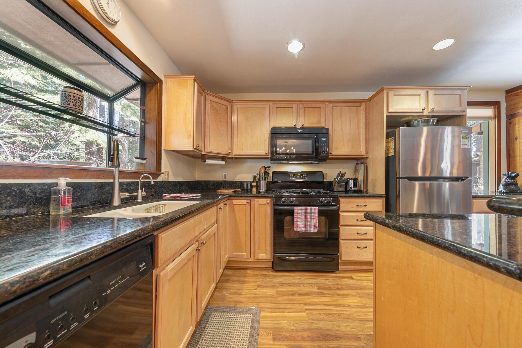 5750 Dodowah Road Carnelian Bay, CA 96140 - Photo 9 of 28