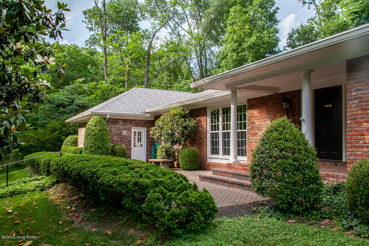 2409 Woodside Road Louisville, KY 40207 - Photo 3 of 46 2409 Woodside Dr-6
