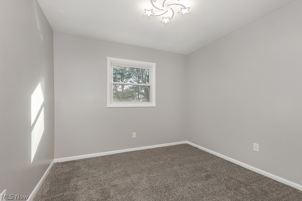 7173 Glendale Road North Ridgeville, OH 44039 - Photo 23 of 29