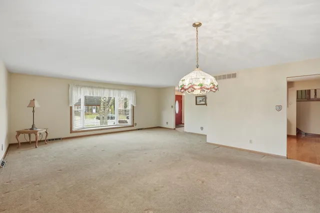 $382,900 | 1917 Kennedy Avenue, Schererville, IN 46375