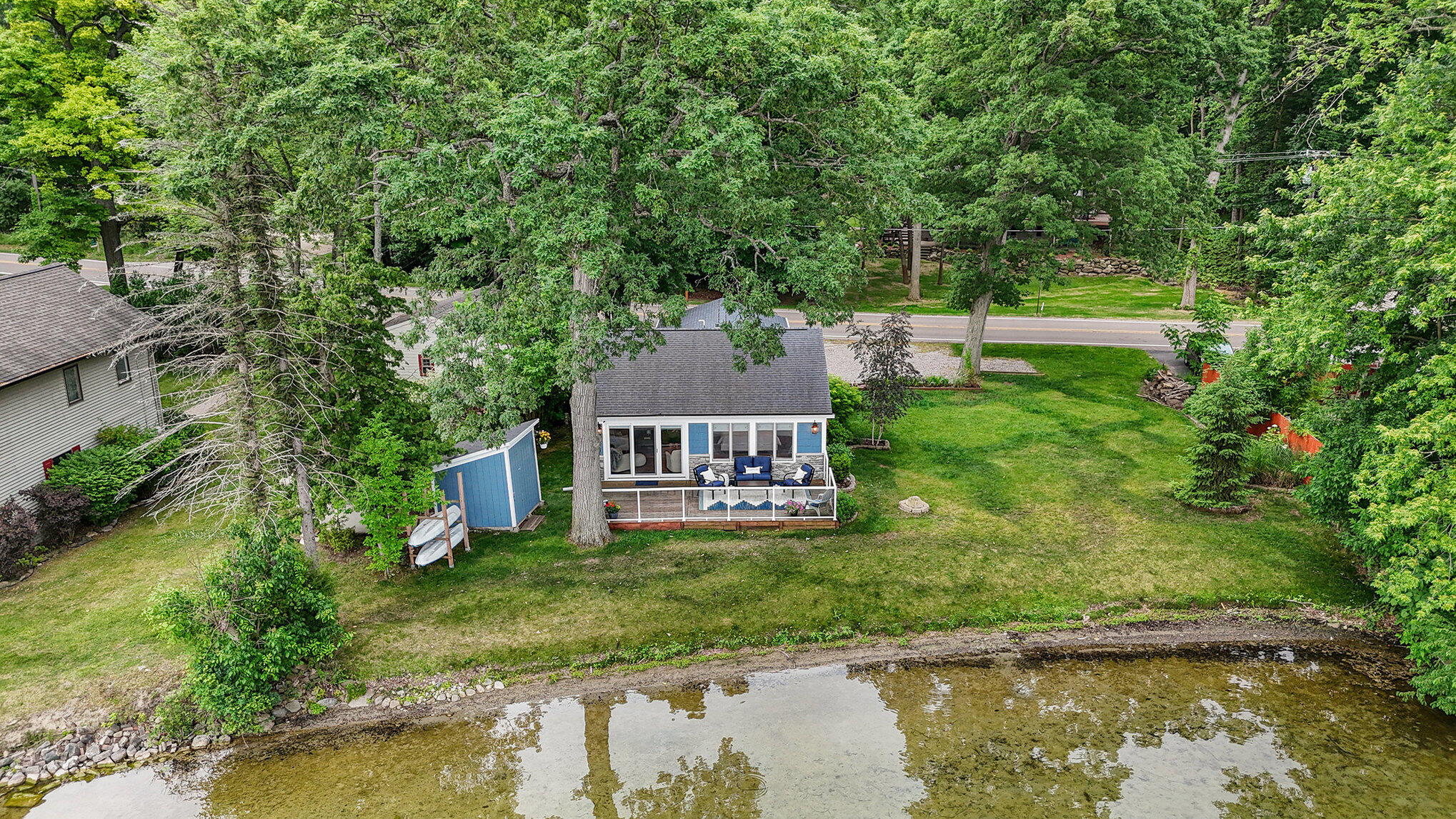 4449 Cordley Lake Road Pinckney, MI 48169 - Photo 33 of 54 033_dji_fly_20250618_113900_0021_1750262