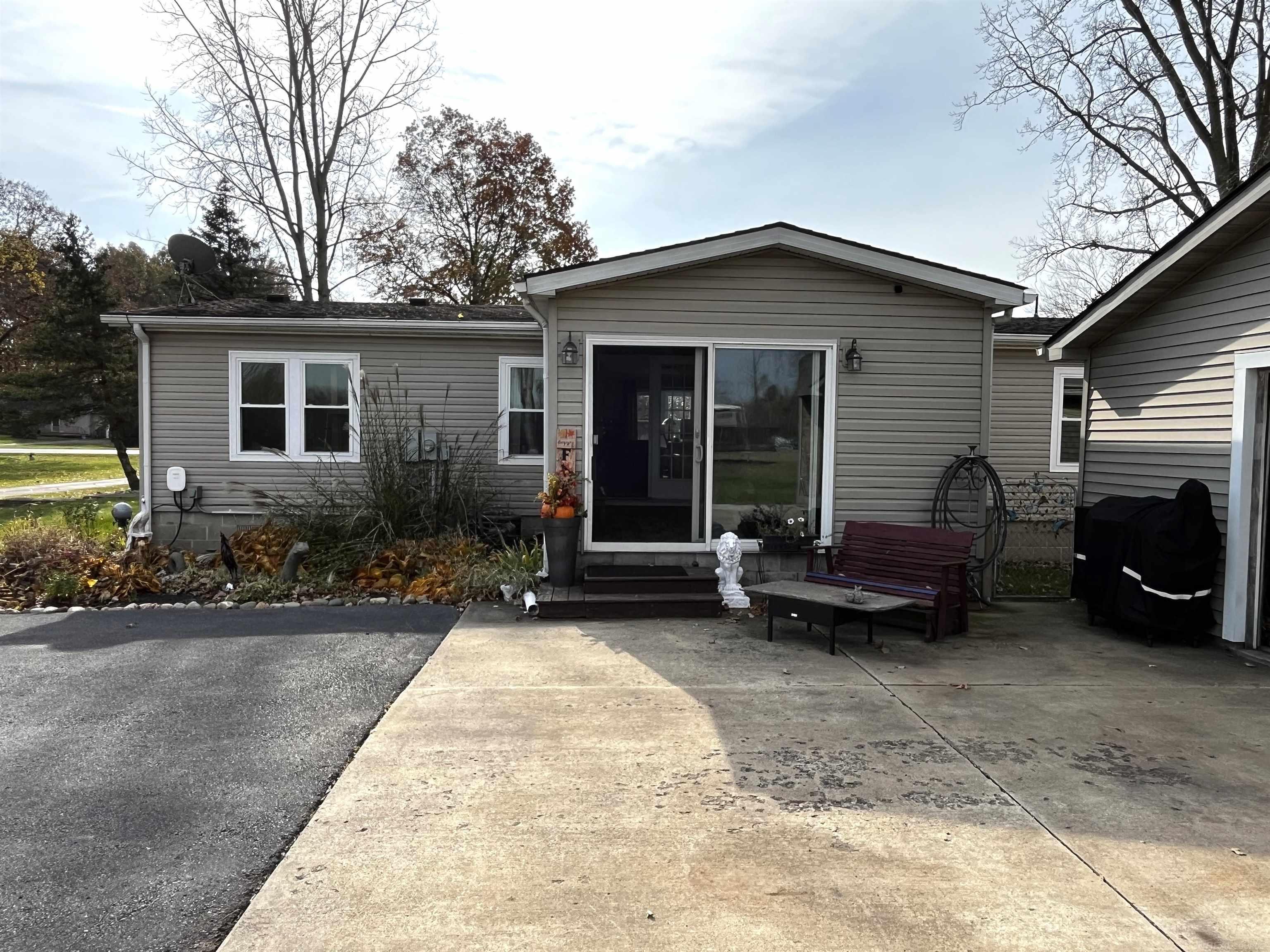 48300 Willis Road Belleville, MI 48111 - Photo 36 of 50 50178880-6114edbb-cc83-4f7d-a41d-d9531aebd324.JPG