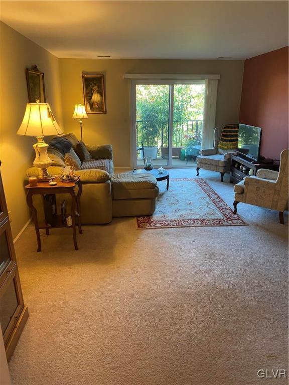 950 Cold Spring Road, Unit 7 Allentown, PA 18103 - Photo 3 of 13 Gallery Image 3