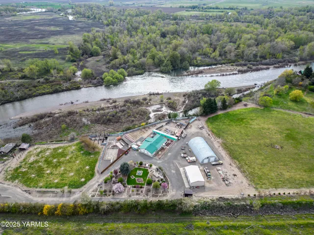 $624,500 | 1202 Hudson Road, Zillah, WA 98953