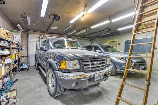 $624,500 | 1202 Hudson Road, Zillah, WA 98953