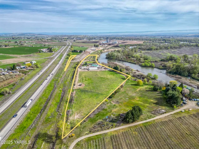 $624,500 | 1202 Hudson Road, Zillah, WA 98953