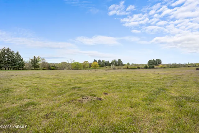 $624,500 | 1202 Hudson Road, Zillah, WA 98953