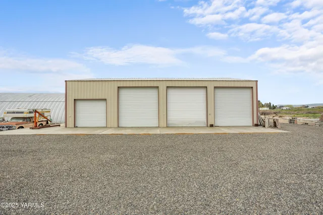 $624,500 | 1202 Hudson Road, Zillah, WA 98953