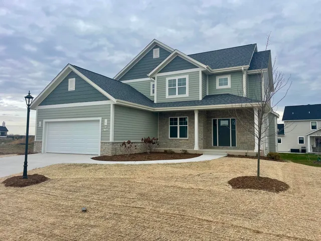 $749,900 | N54-w19340 Kearney Lane, Menomonee Falls, WI 53051