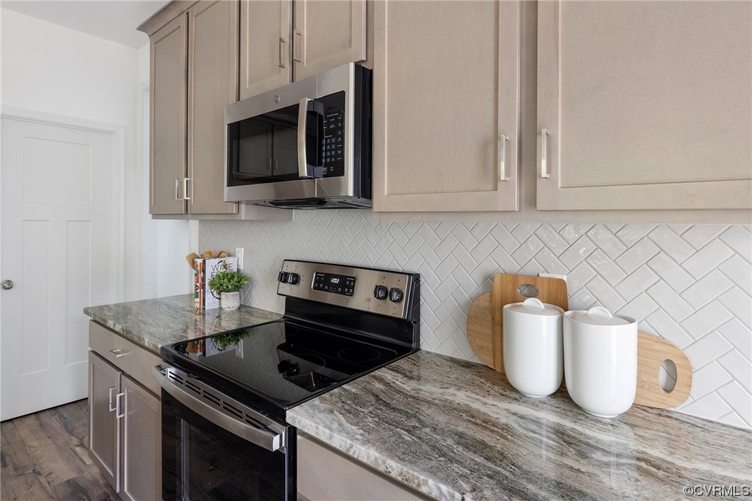 11521 Riverpark Way Chesterfield, VA 23838 - Photo 13 of 31 Gallery Image 13