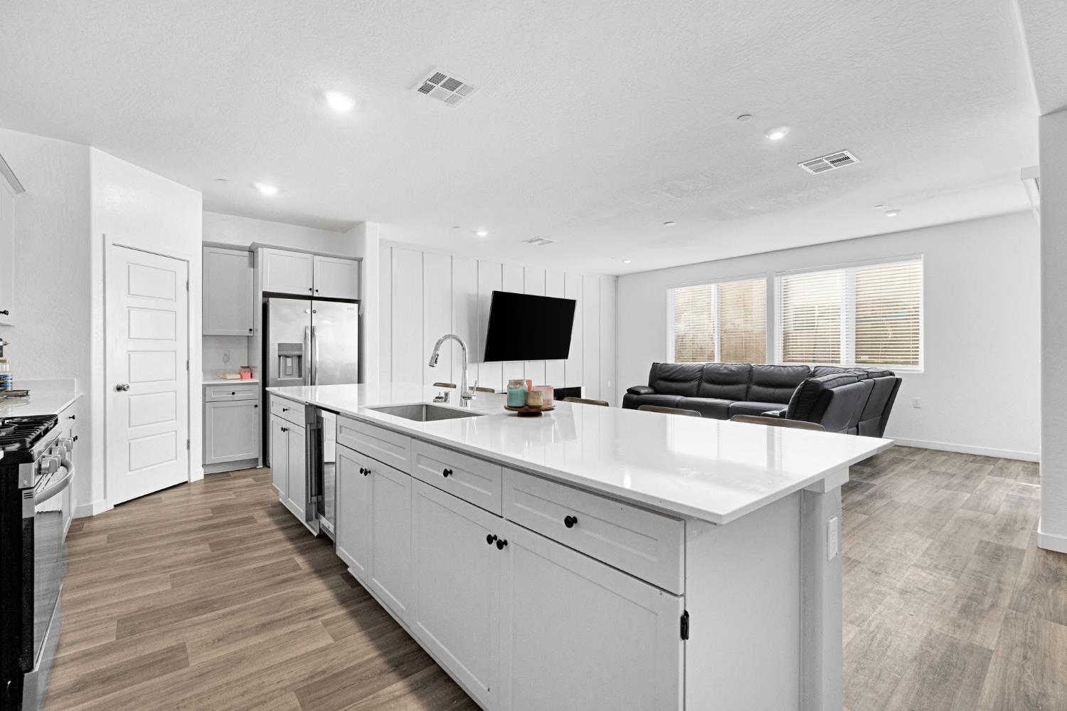 2831 North Redda Road Fresno, CA 93737 - Photo 14 of 42