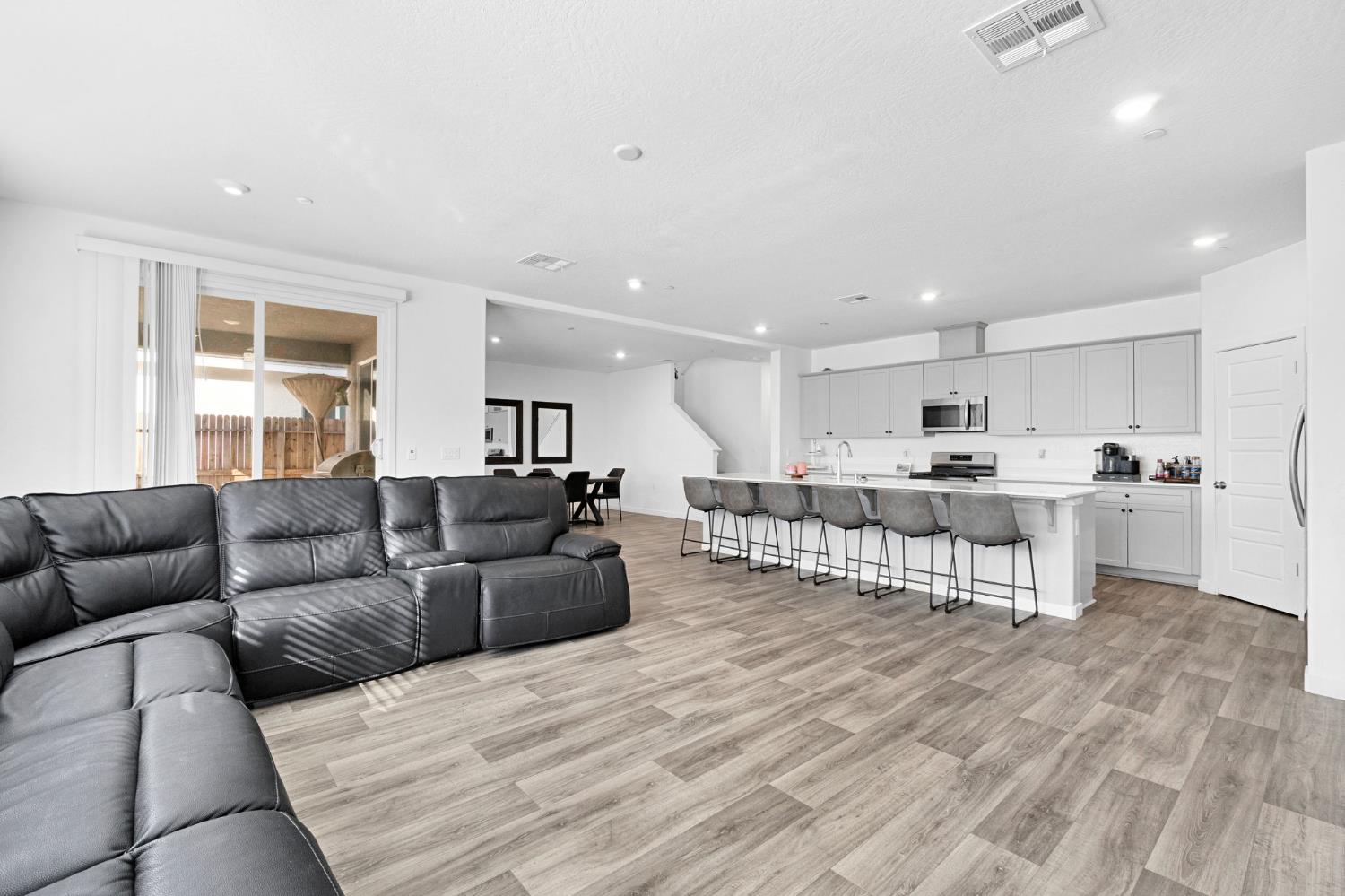 2831 North Redda Road Fresno, CA 93737 - Photo 9 of 42