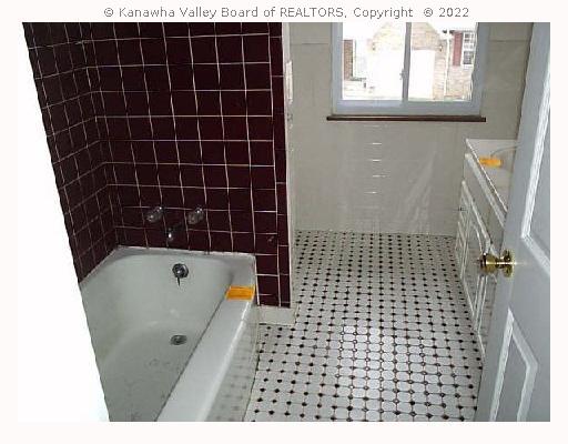 Master Bath/Spa.