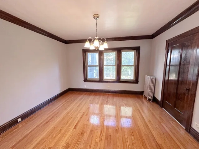 $1,350 | 3853 North Long Avenue, Unit 1N, Chicago, IL 60641