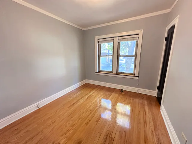 $1,350 | 3853 North Long Avenue, Unit 1N, Chicago, IL 60641