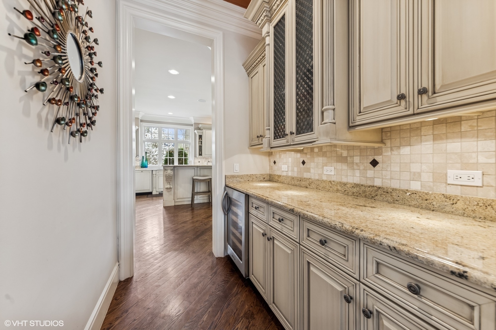 15W280 Plainfield Road Burr Ridge, IL 60527 - Photo 5 of 39 Gallery Image 5