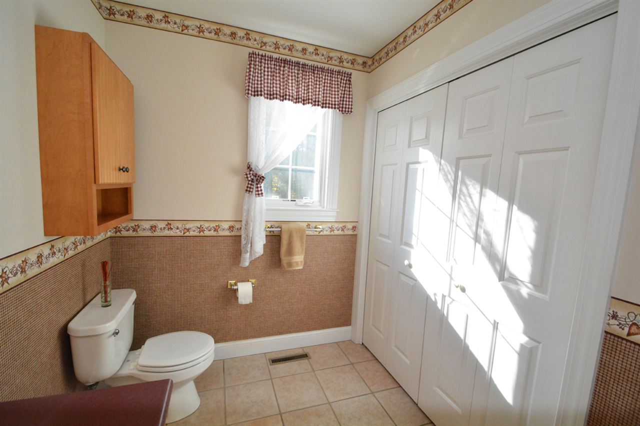 34 Evans Road Madbury, NH 03823 - Photo 14 of 40