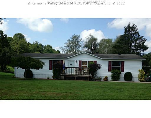 2240 Bills Creek Road Winfield, WV 25213 - Photo 1 of 9 Exterior Front.