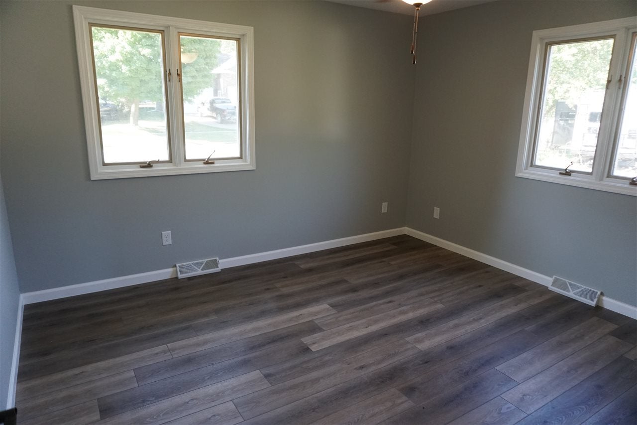 104 Ryan Street Lone Tree, IA 52755 - Photo 10 of 21 Gallery Image 10