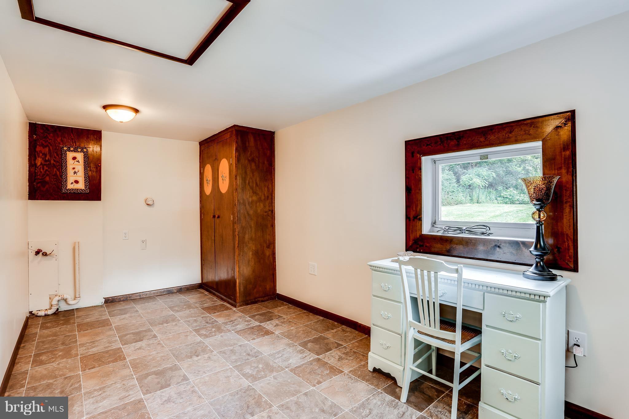 25427 Cascade Road Cascade, MD 21719 - Photo 19 of 30 Spacious Laundry Room