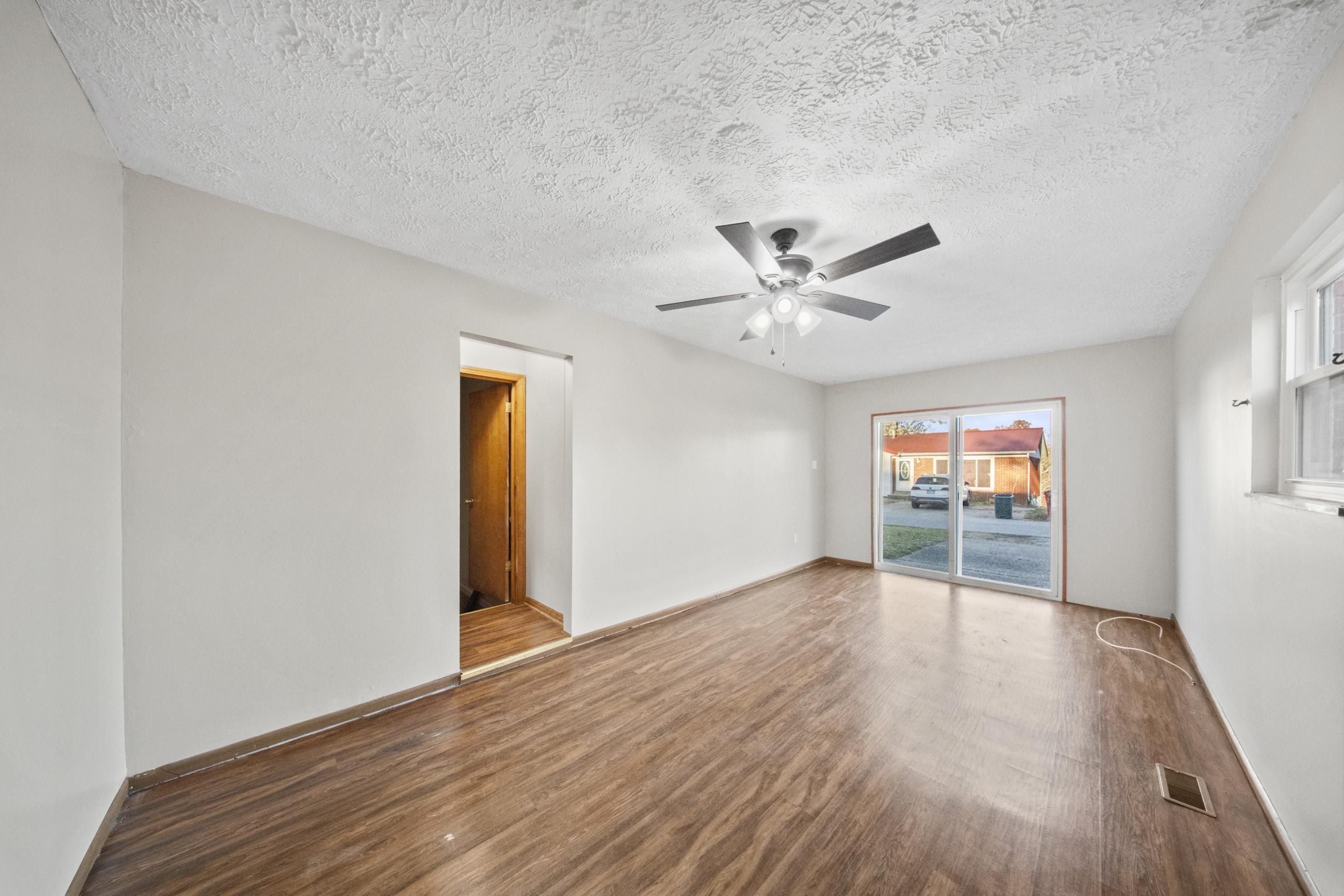 1218 Crestview Drive Raceland, KY 41169 - Photo 14 of 32
