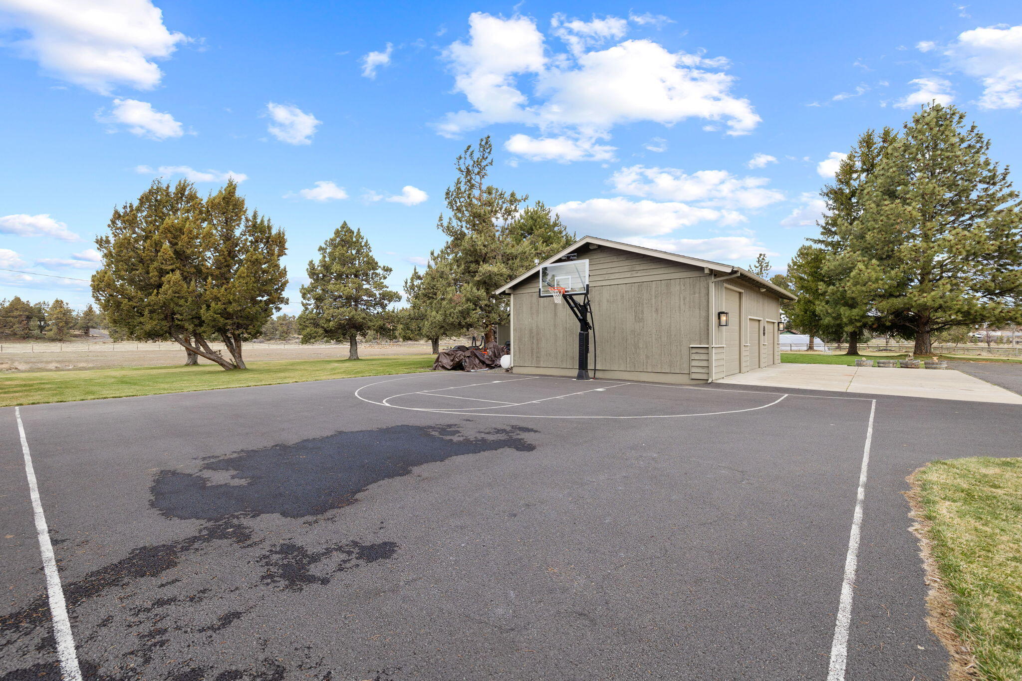 62315 Deer Trail Road Bend, OR 97701 - Photo 45 of 60 16-web-or-mls-Riley Visuals-16