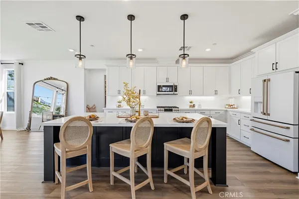 $1,199,000 | 28445 Sunny Ridge Terrace, Castaic, CA 91384