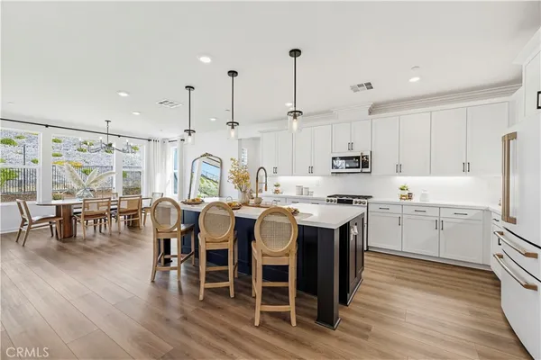 $1,199,000 | 28445 Sunny Ridge Terrace, Castaic, CA 91384