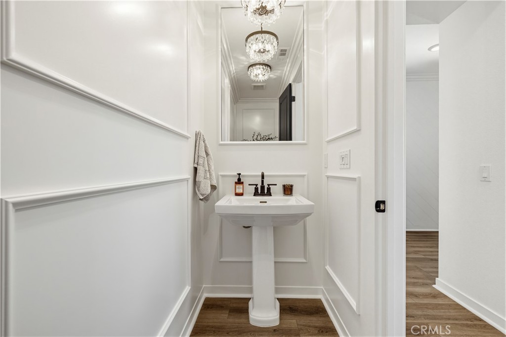 28445 Sunny Ridge Terrace Castaic, CA 91384 - Photo 27 of 74 1st level Powder